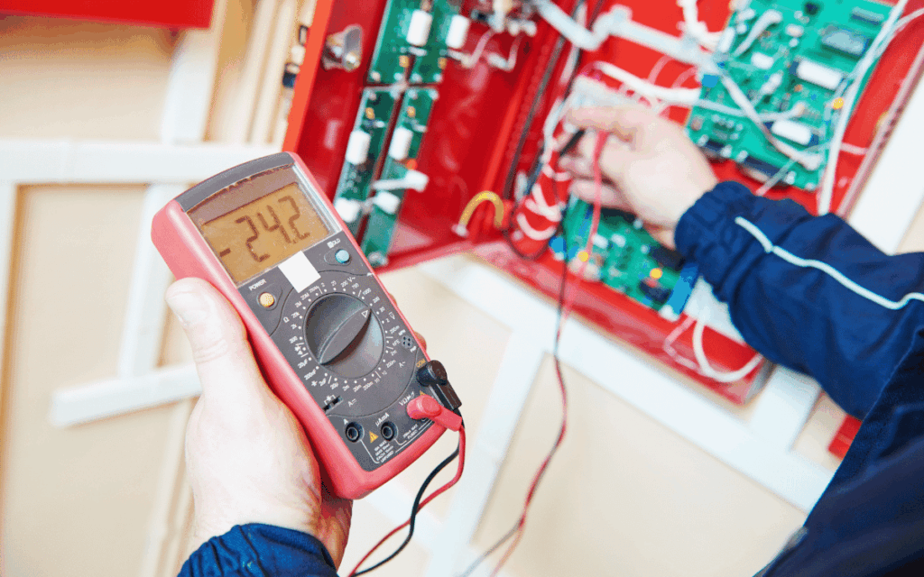Calibración de medidor de aislamiento por servicio técnico especializado